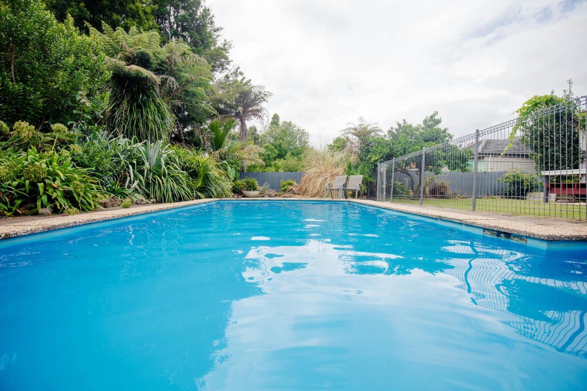 Central Location So Much Space Pool Opens In Summer Villa Hamilton Dış mekan fotoğraf